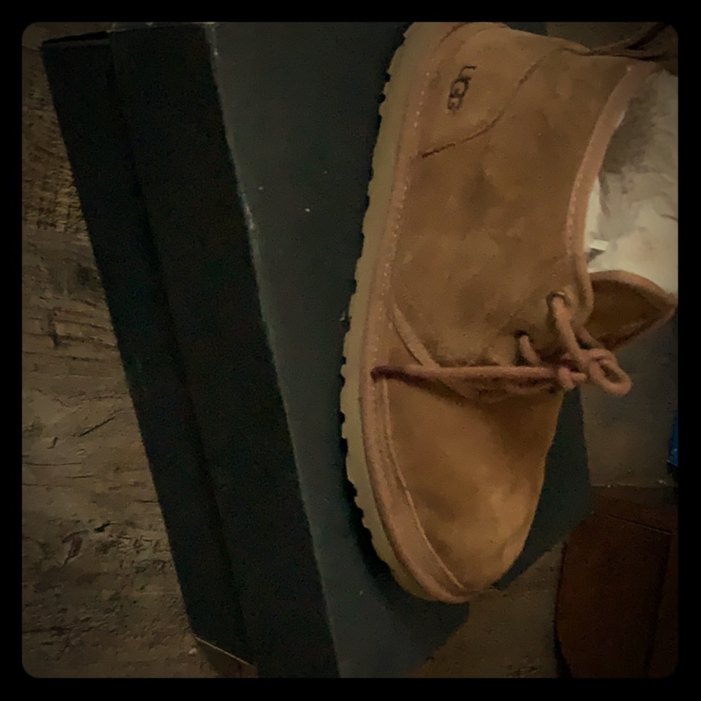Size men 10 Uggs